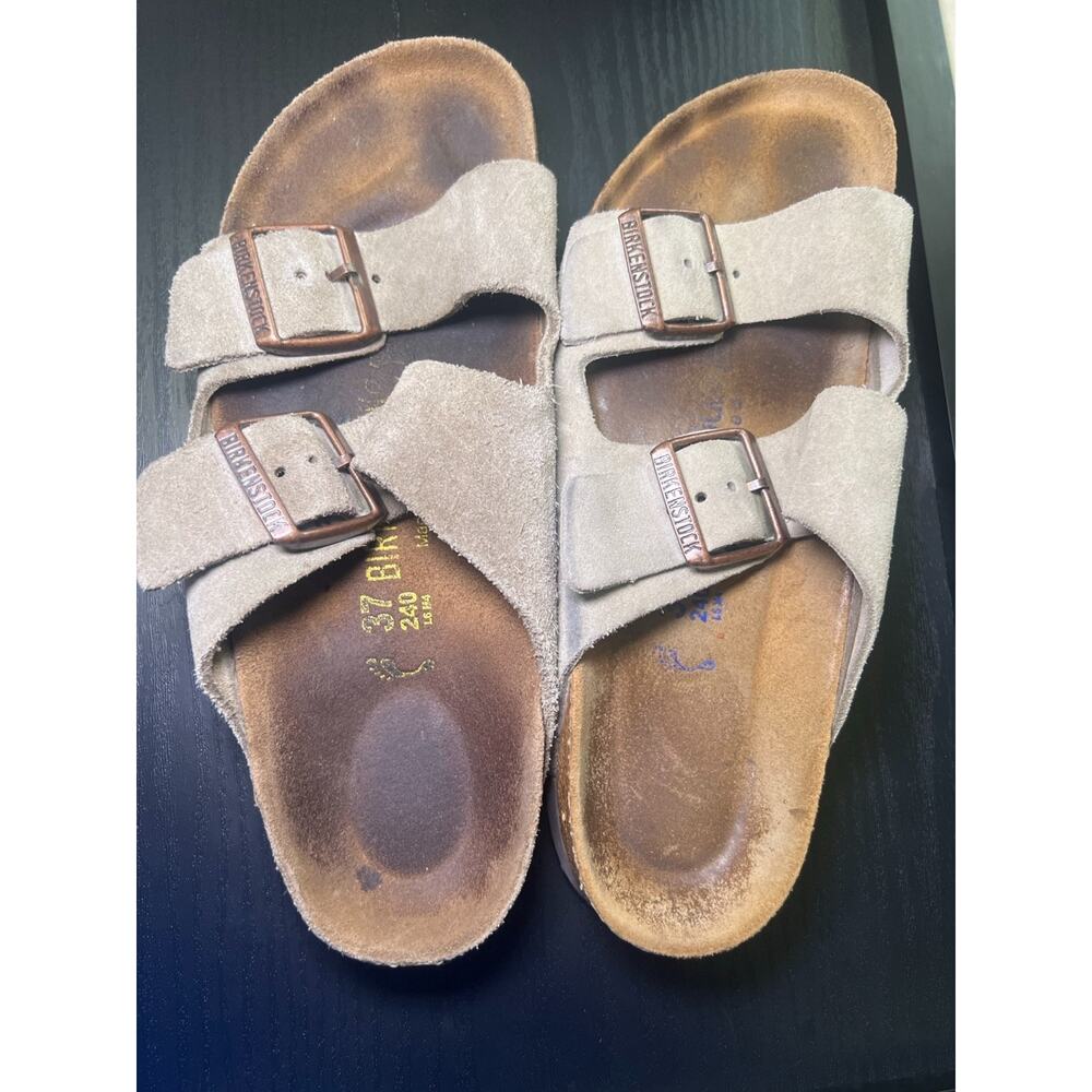 Birkenstock Arizona Soft Footbed Taupe Suede Sandal Size 37 — TWO LEFT